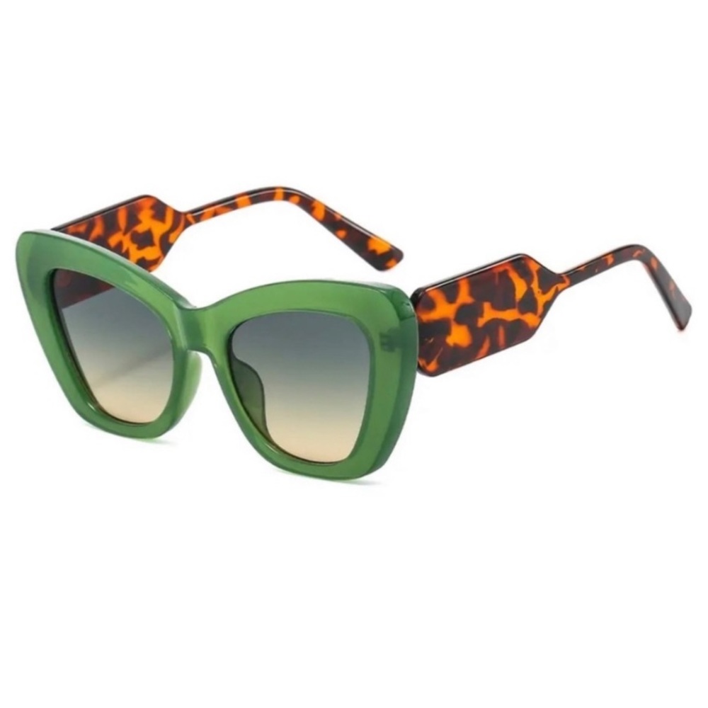 Cheetah Oversized Cat Eye Sunglasses in Green & Brown - Picture 7 of 7